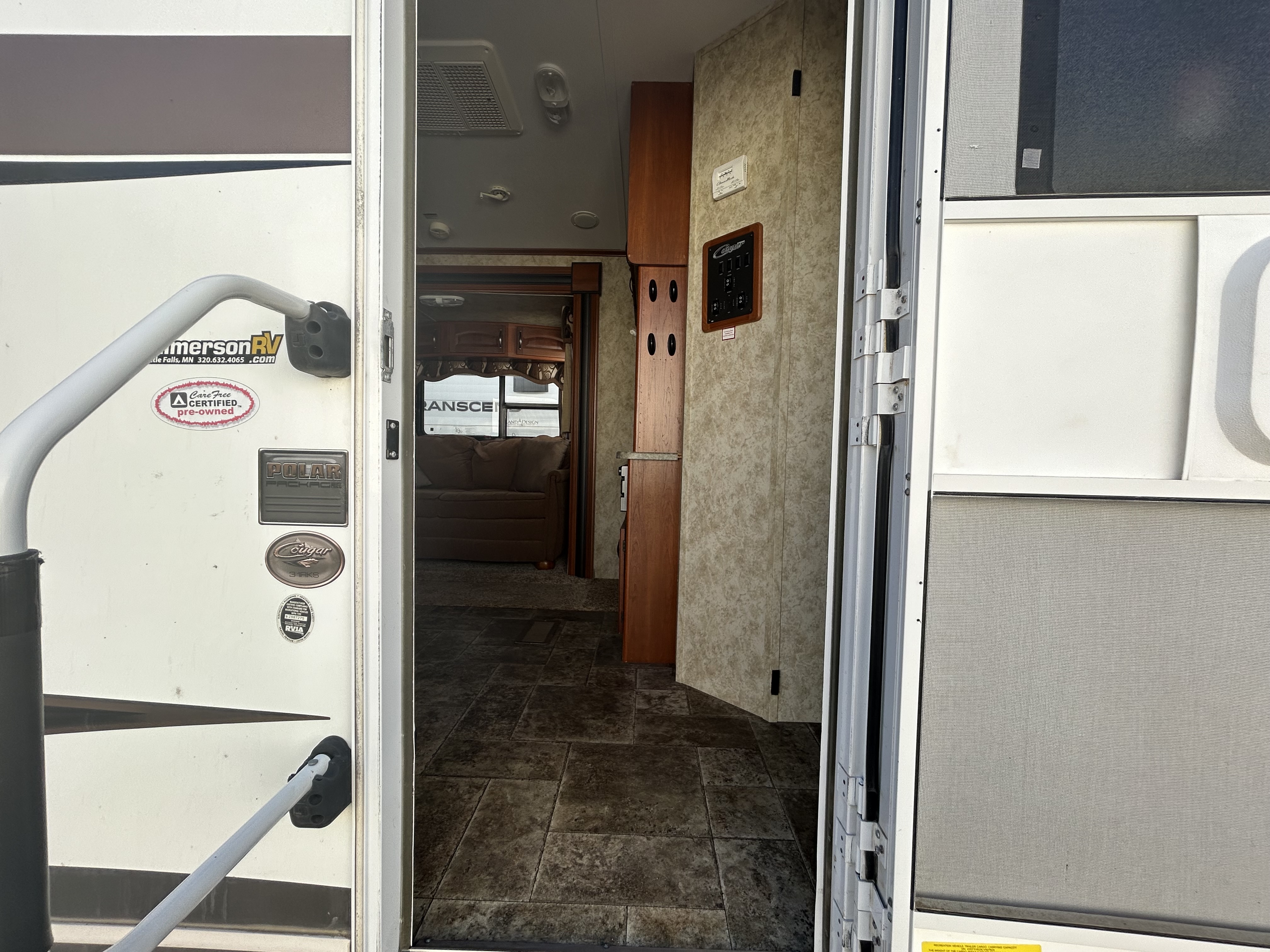 2012 Keystone Cougar XLite 31RKS - Image 7