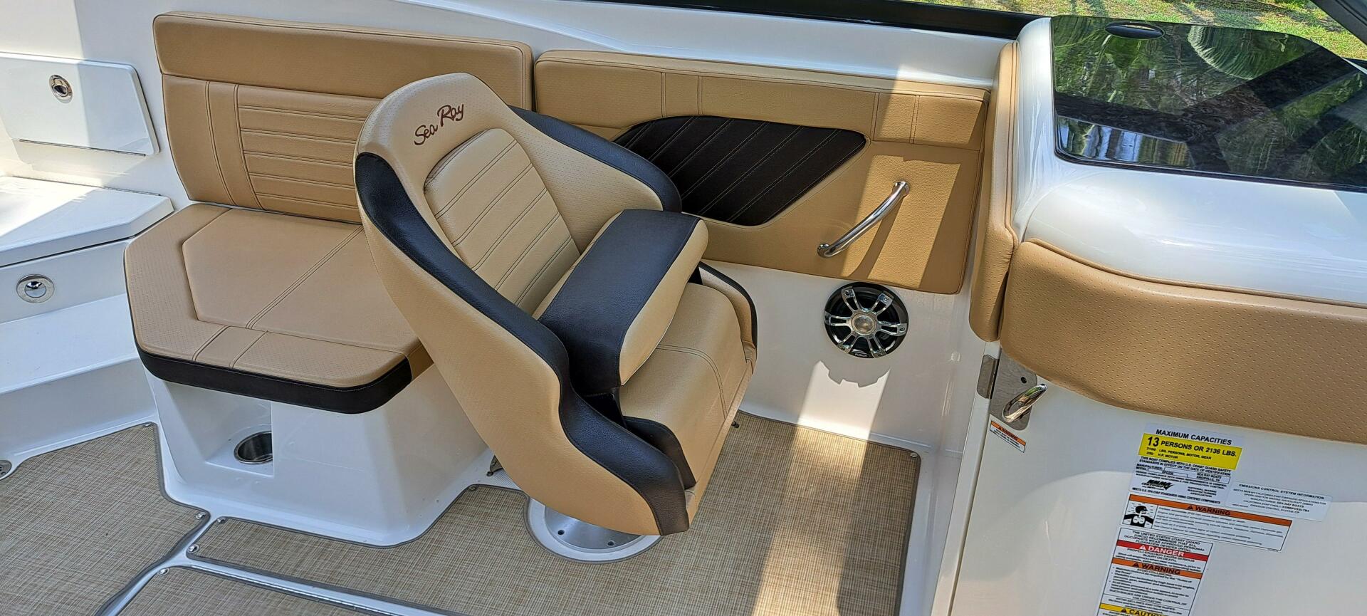 2019 Sea Ray SPX 230 OB - Image 22