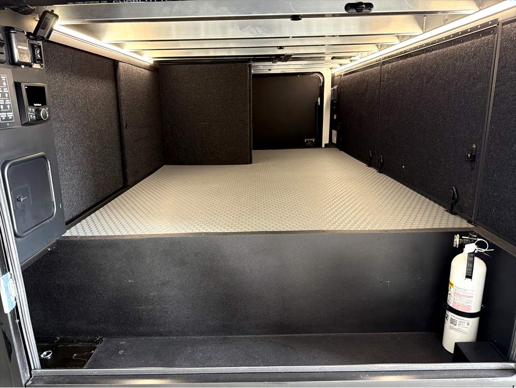 2026 BRINKLEY G 3520 - Image 9