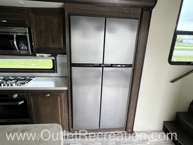 2019 Grand Design Solitude 385GK - Image 43