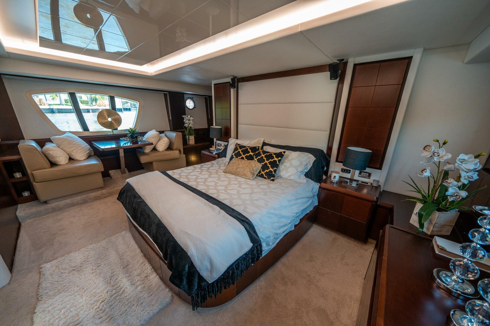 2010 Azimut 75 Fly - Image 37