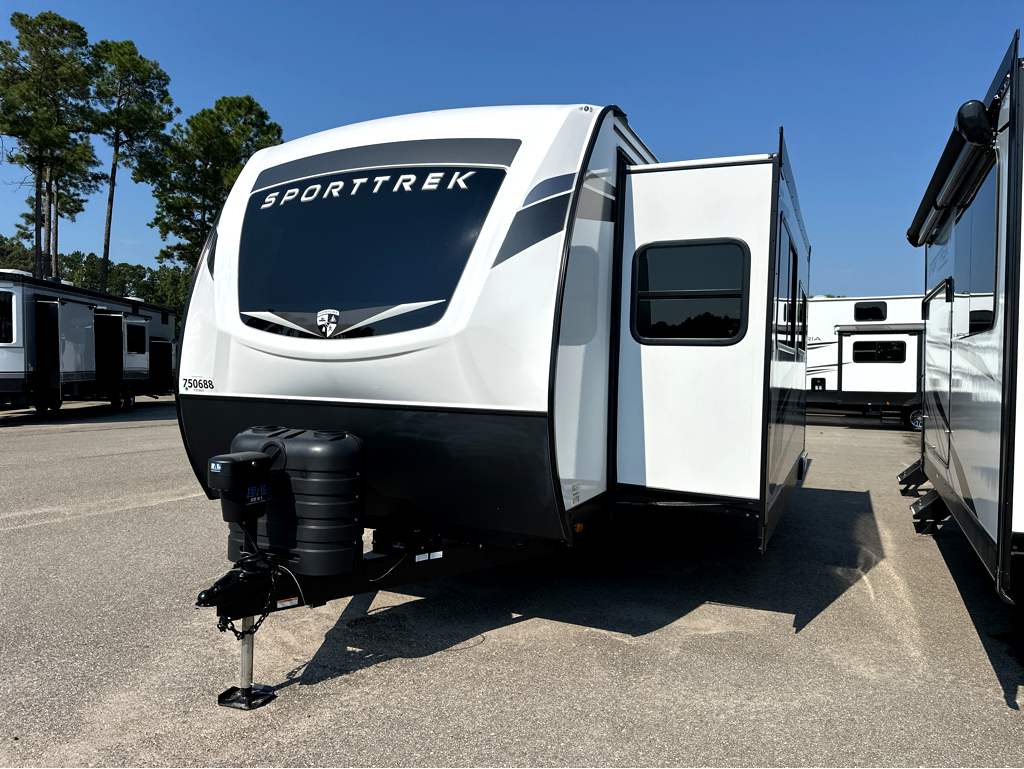 2026 VENTURE RV SPORTTREK 251VFK - Image 2