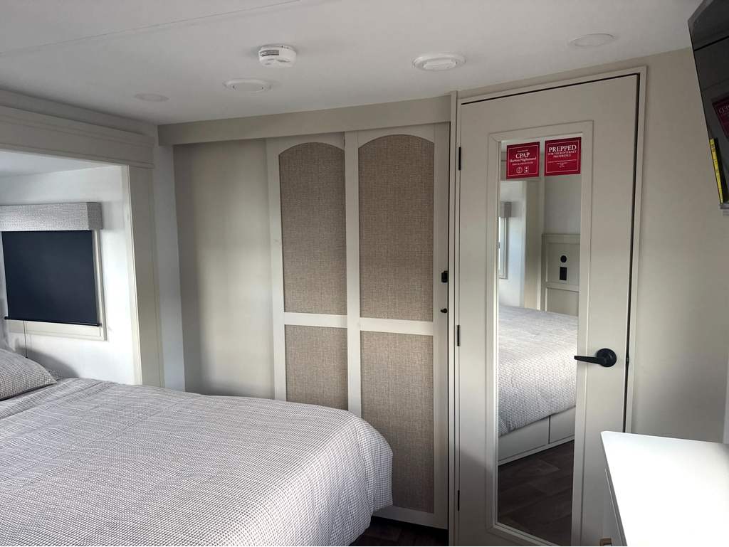2027 GRAND DESIGN SOLITUDE 310GK - Image 29
