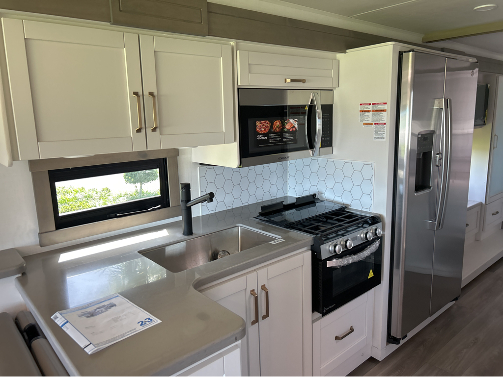 2027 JAYCO PRECEPT 36C - Image 12