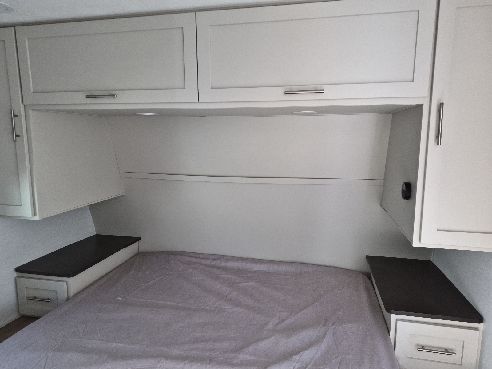 2027 Alliance RV Avenue 298RL - Image 12