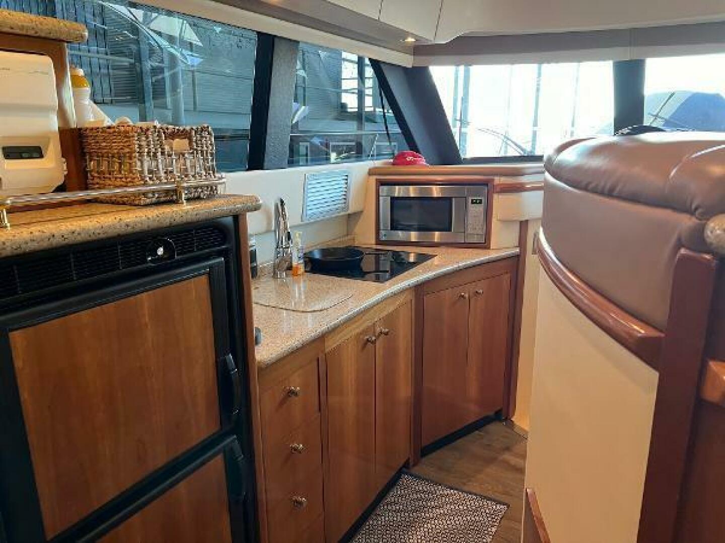 2001 Carver 450 Voyager Pilothouse - Image 80