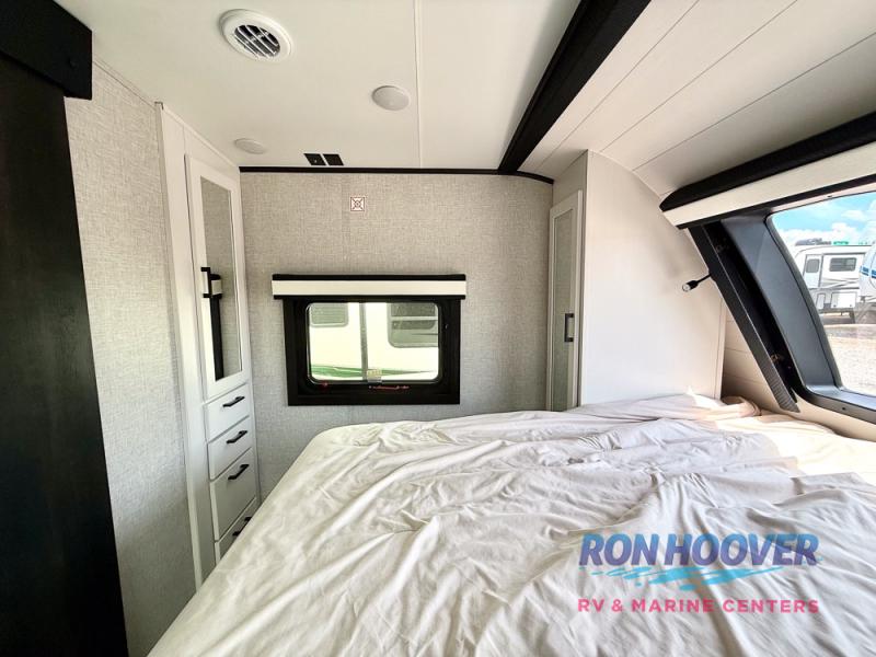 2024 JAYCO 32QBH - Image 23
