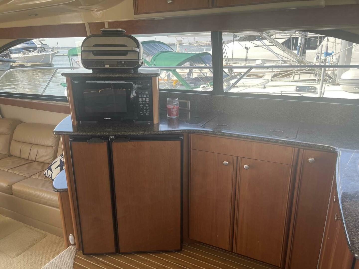 2006 Meridian 411 Sedan - Image 23