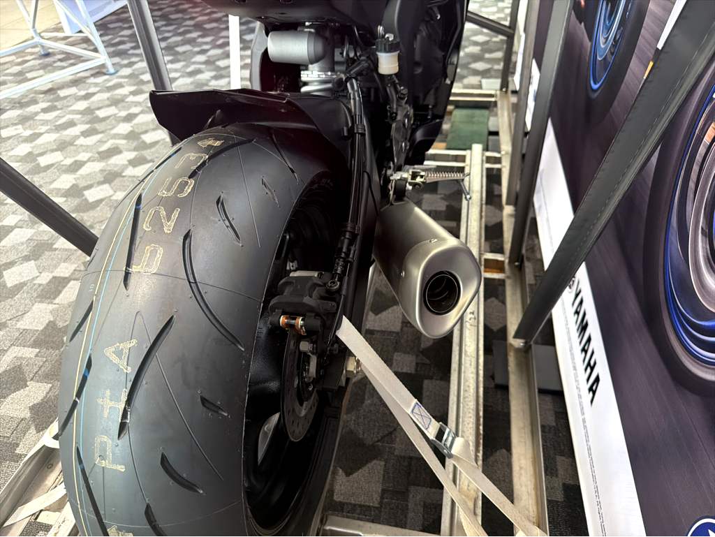 2026 Yamaha YZF-R6 Race - Image 7