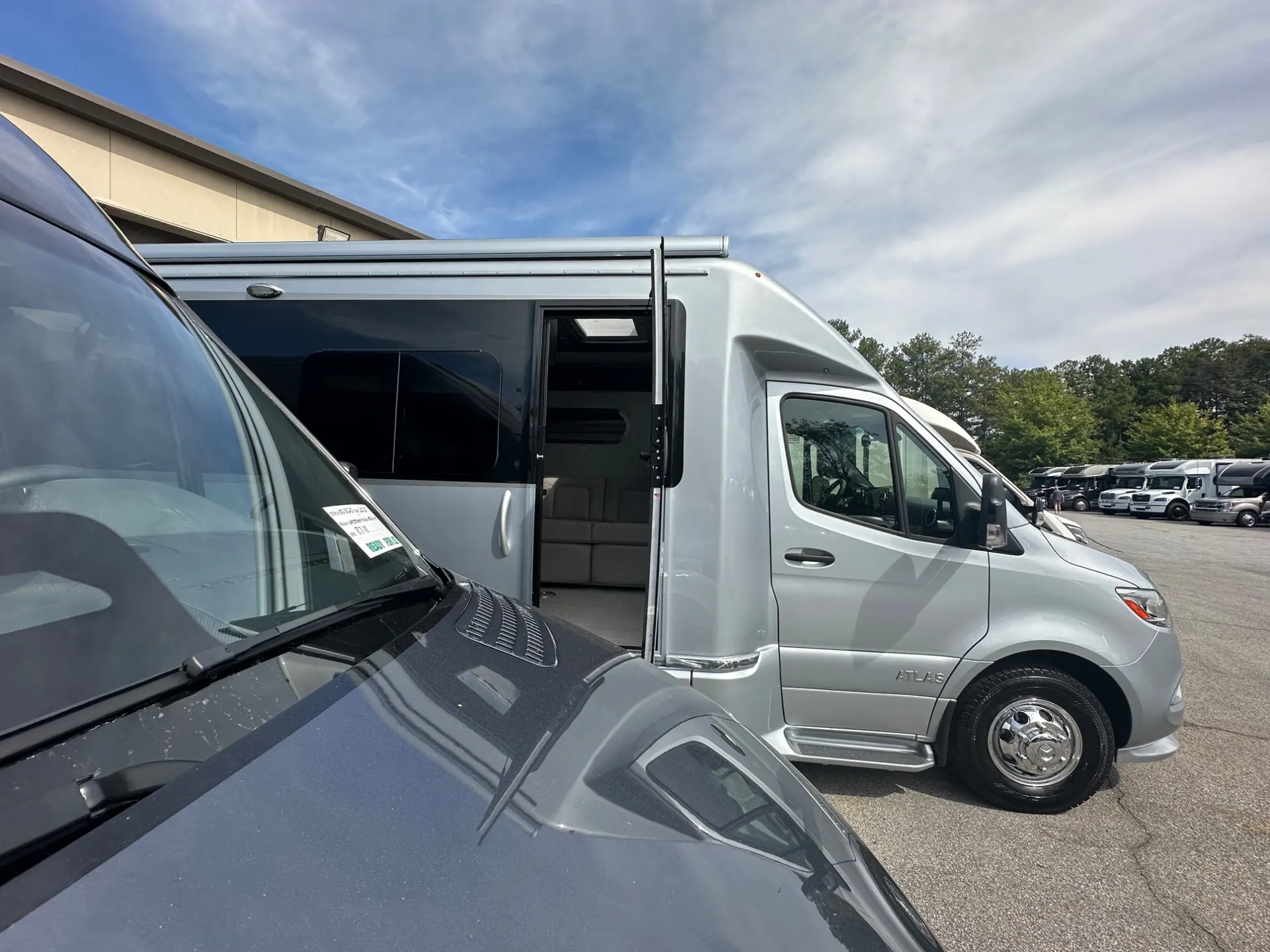 2026 Airstream Atlas - Image 8