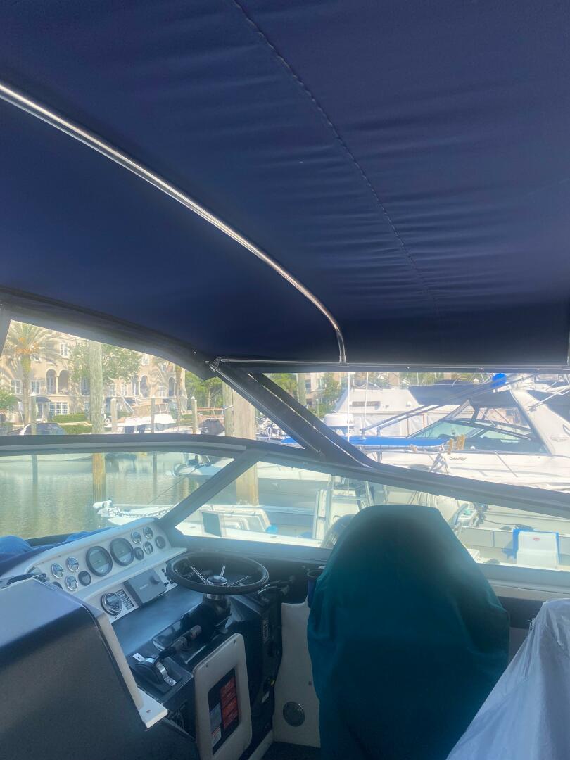 1993 Sea Ray 440 Sundancer - Image 44