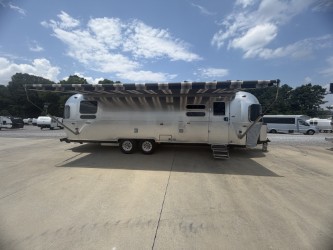 2026 AIRSTREAM GLOBETROTTER 30RBQ - Image 17