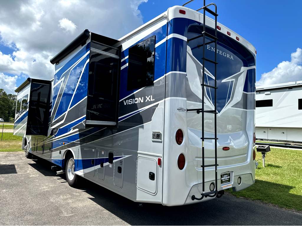 2027 ENTEGRA COACH VISION XL 36C - Image 4