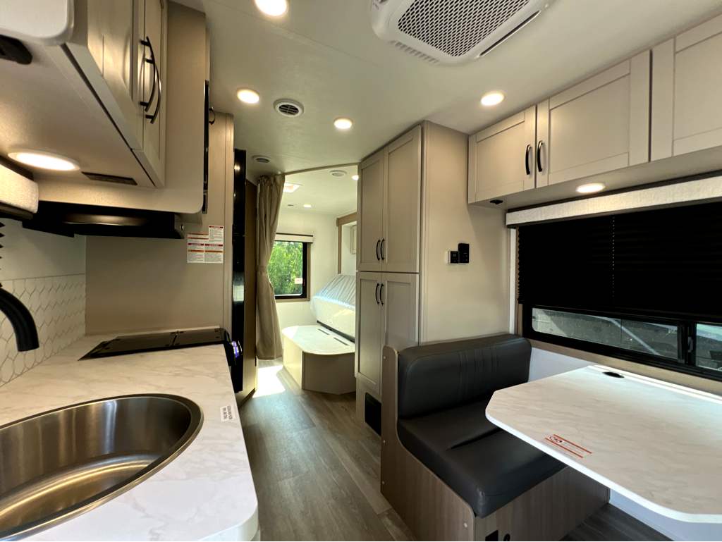 2027 ENTEGRA COACH ODYSSEY SE 22C - Image 5