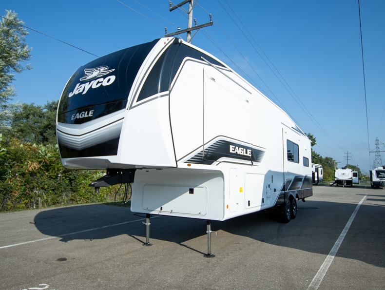 2026 Jayco Eagle 365UKTS - Image 4