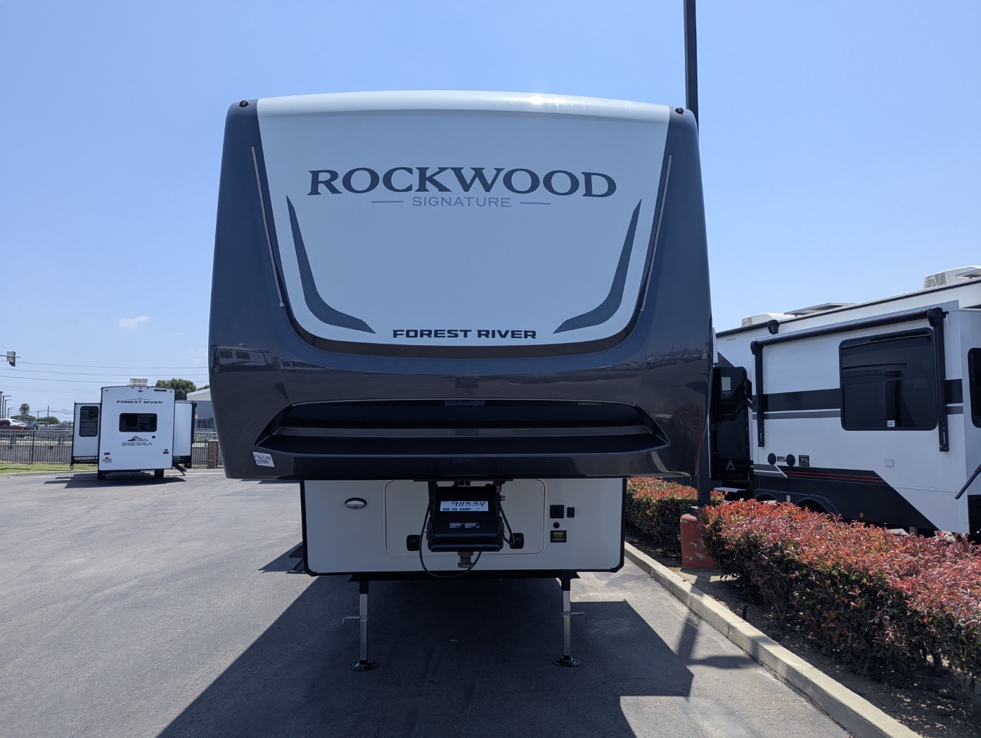 2026 Forest River Rockwood Signature 401SFB - Image 2