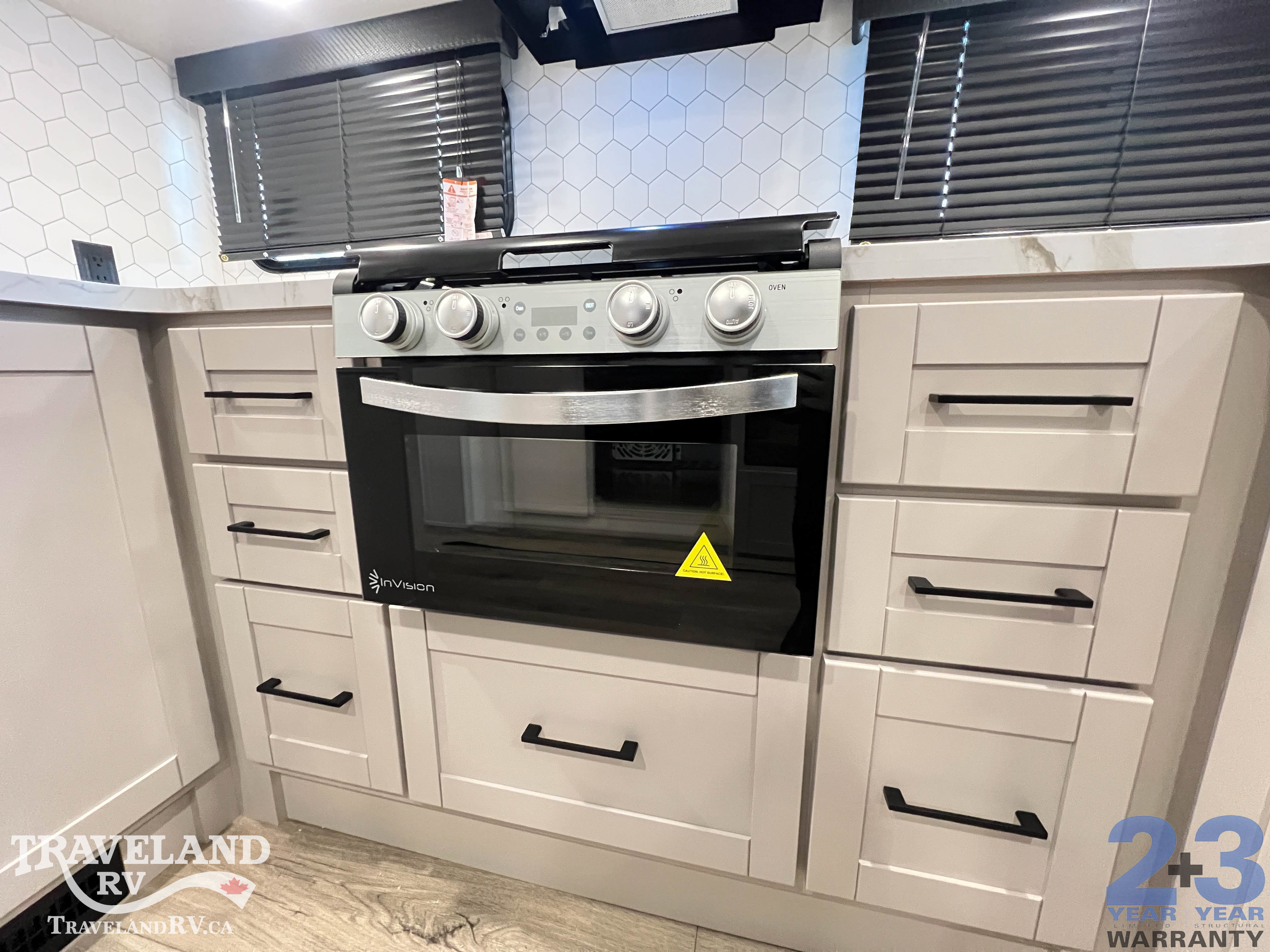 2026 Jayco Jay Feather 25BH - Image 32