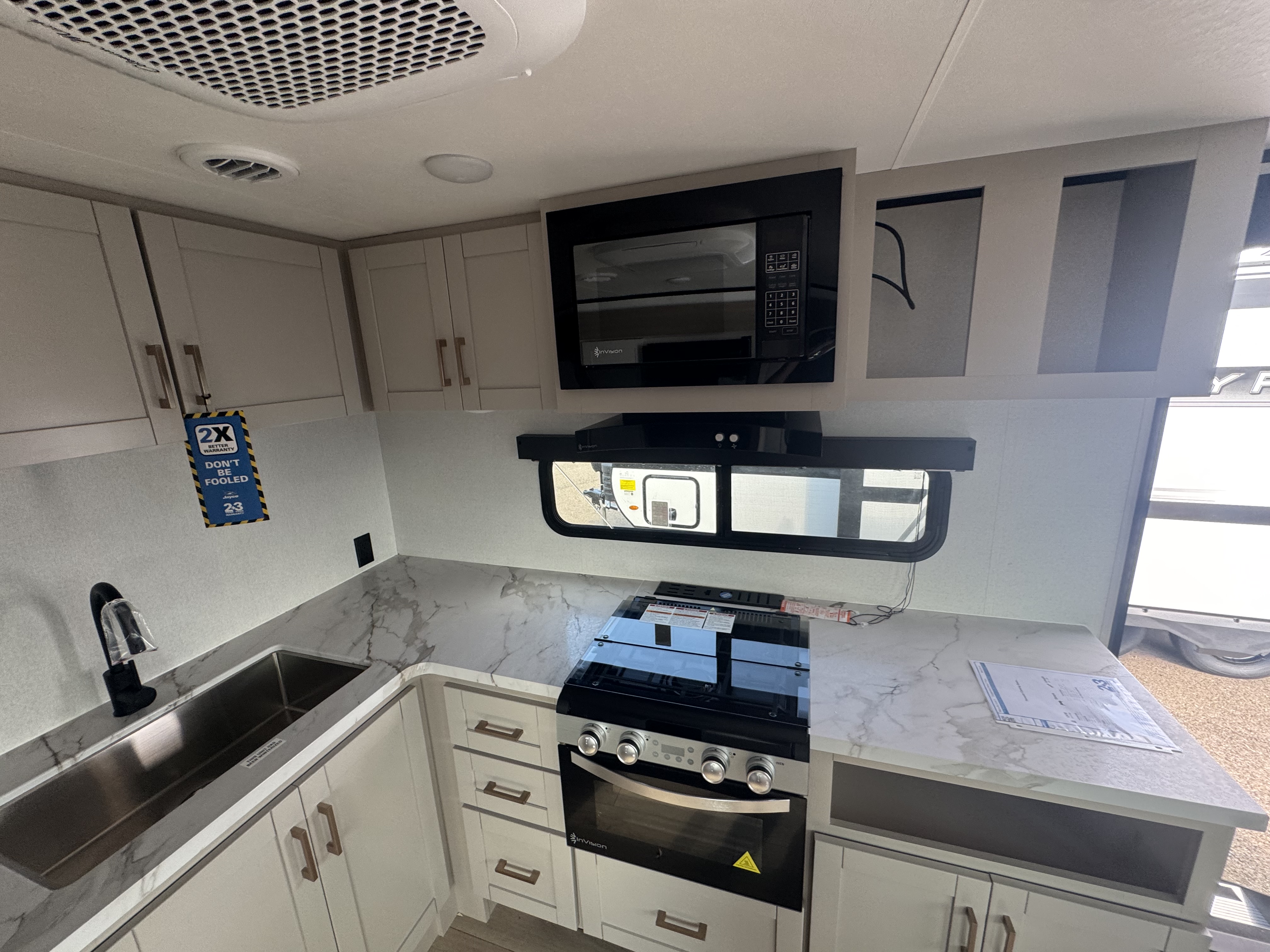 2027 JAYCO JAY FEATHER 25RLSL - Image 12