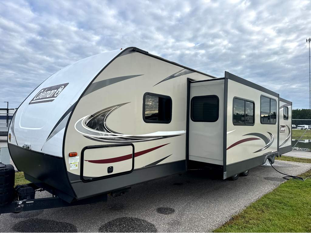 2019 DUTCHMEN COLEMAN 3015BH - Image 3