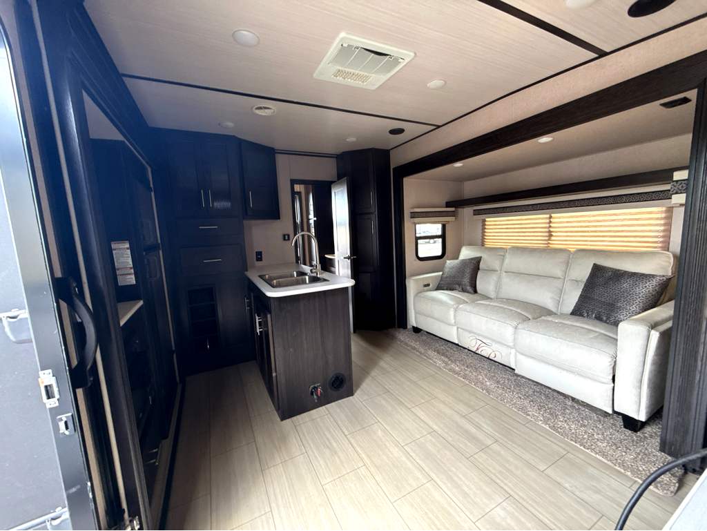 2018 FOREST RIVER XLR 30HDS - Image 19