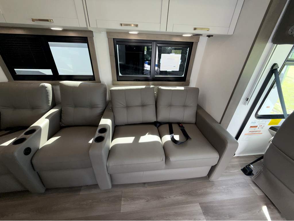 2027 ENTEGRA COACH VISION XL 36C - Image 16