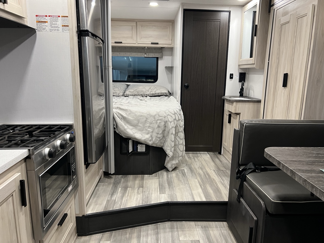 2024 Forest River Sunseeker LE 2150SLE - Image 9