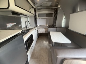 2022 AIRSTREAM CARAVEL 22FB - Image 28