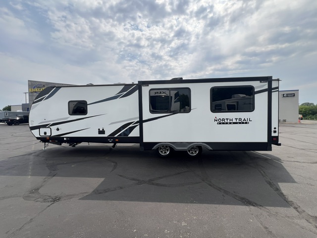 2022 Heartland North Trail Ultra-Lite NT 28RKDS - Image 5