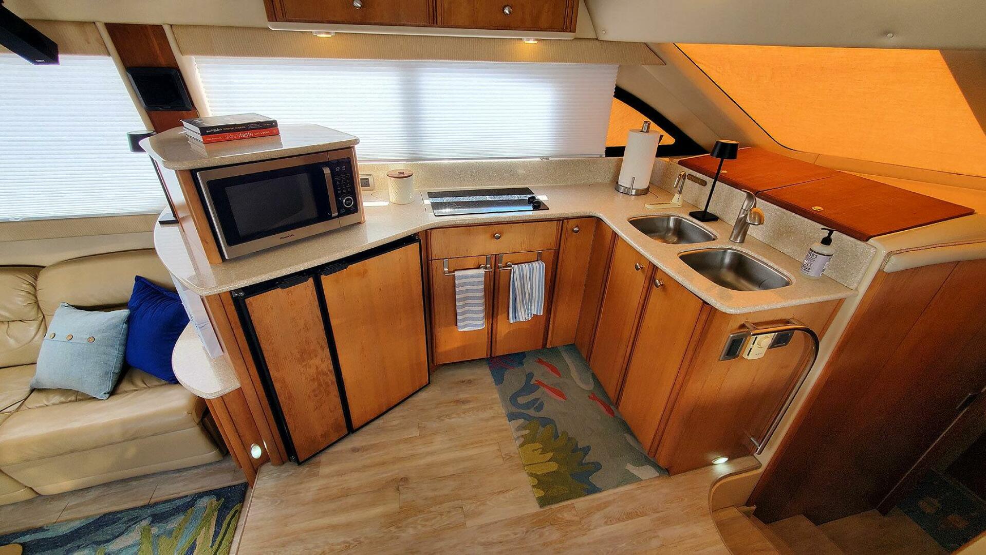 2004 Meridian 411 Sedan Bridge - Image 16