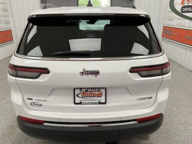 2023 Jeep Grand-Cherokee-L Laredo Altitude 4x4 - Image 5