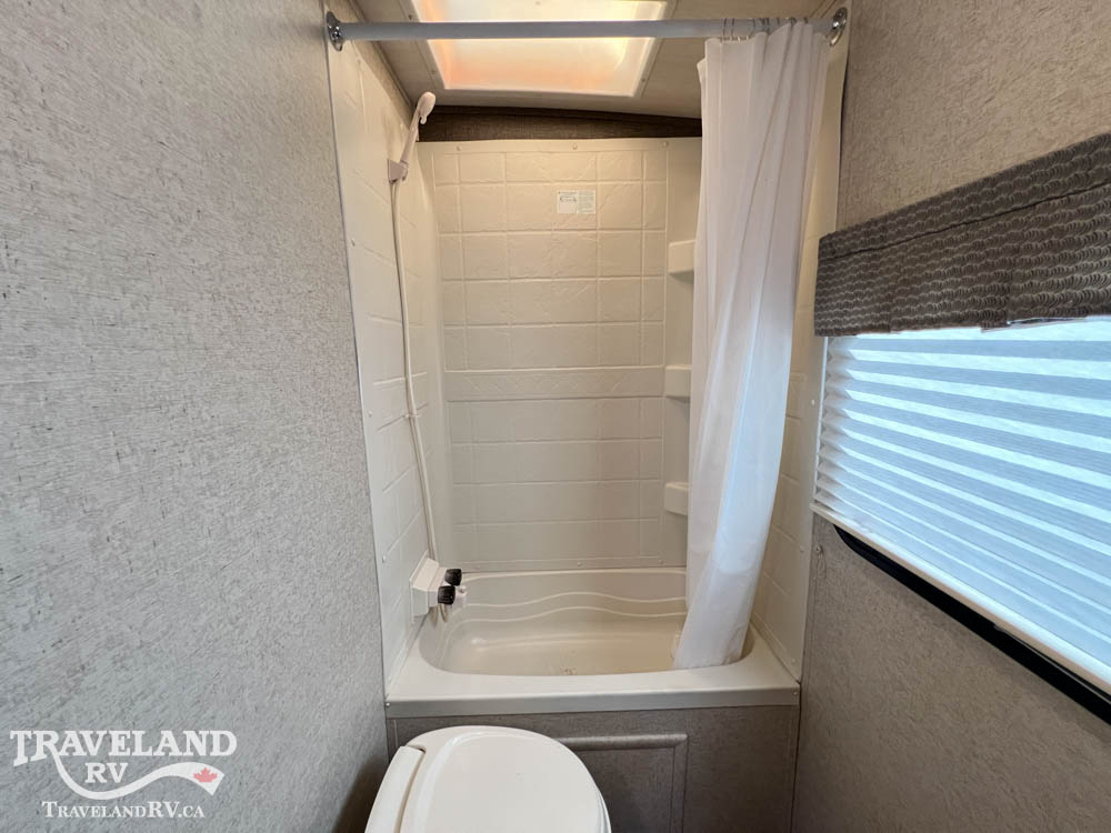 2018 Heartland Wilderness WD 2475BH - Image 34
