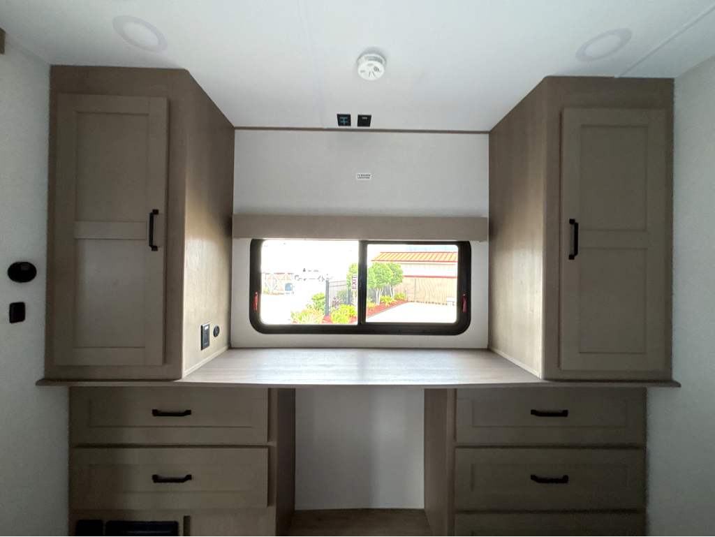 2026 GRAND DESIGN REFLECTION 322FKTS - Image 18