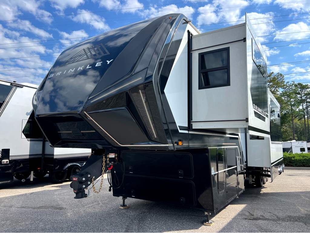 2025 BRINKLEY RV MODEL G 3950 - Image 2