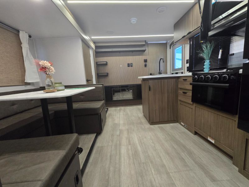 2026 Forest River Salem Cruise Lite 24VIEW - Image 6
