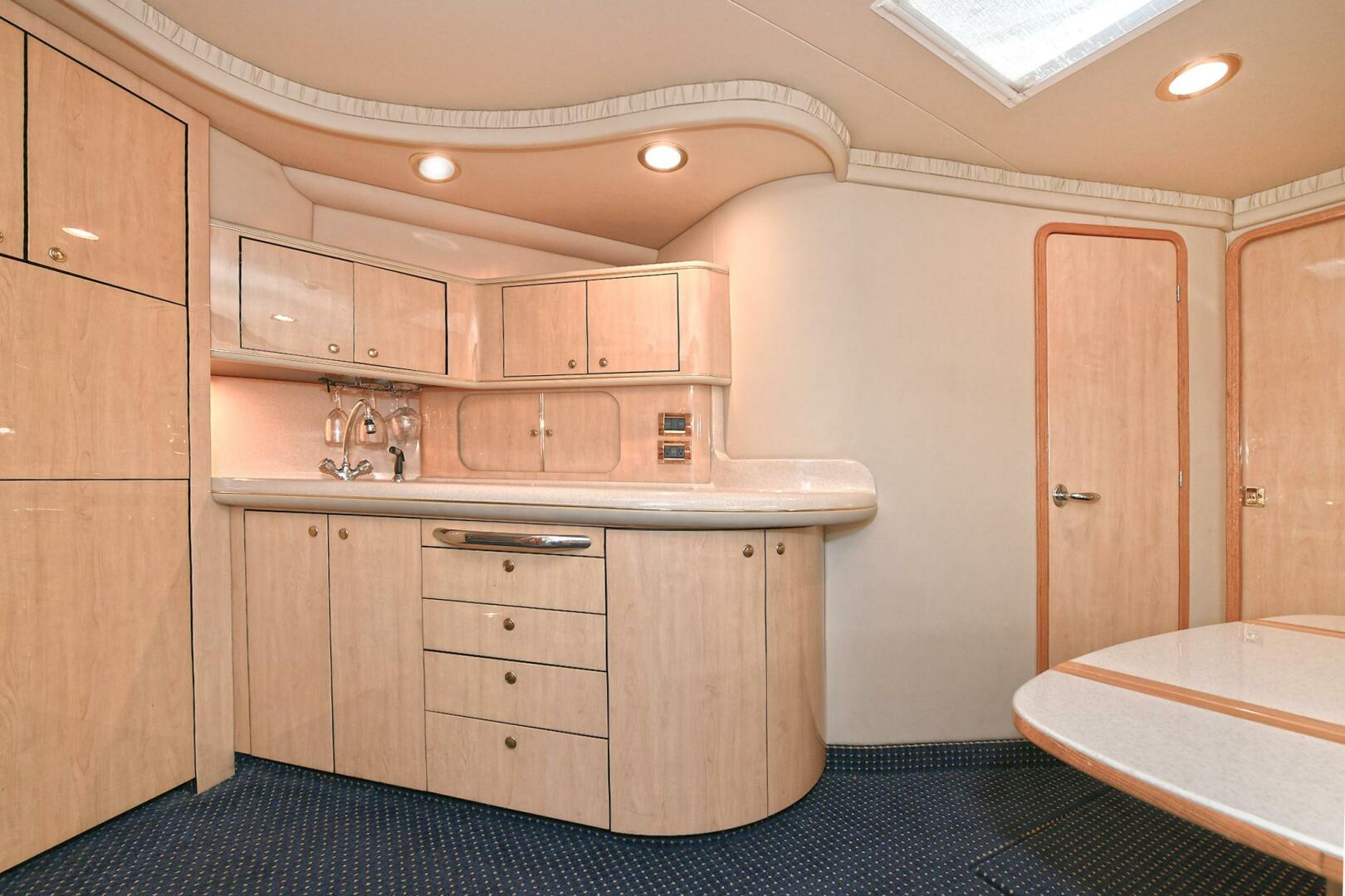 2000 Sea Ray 460 Sundancer - Image 24