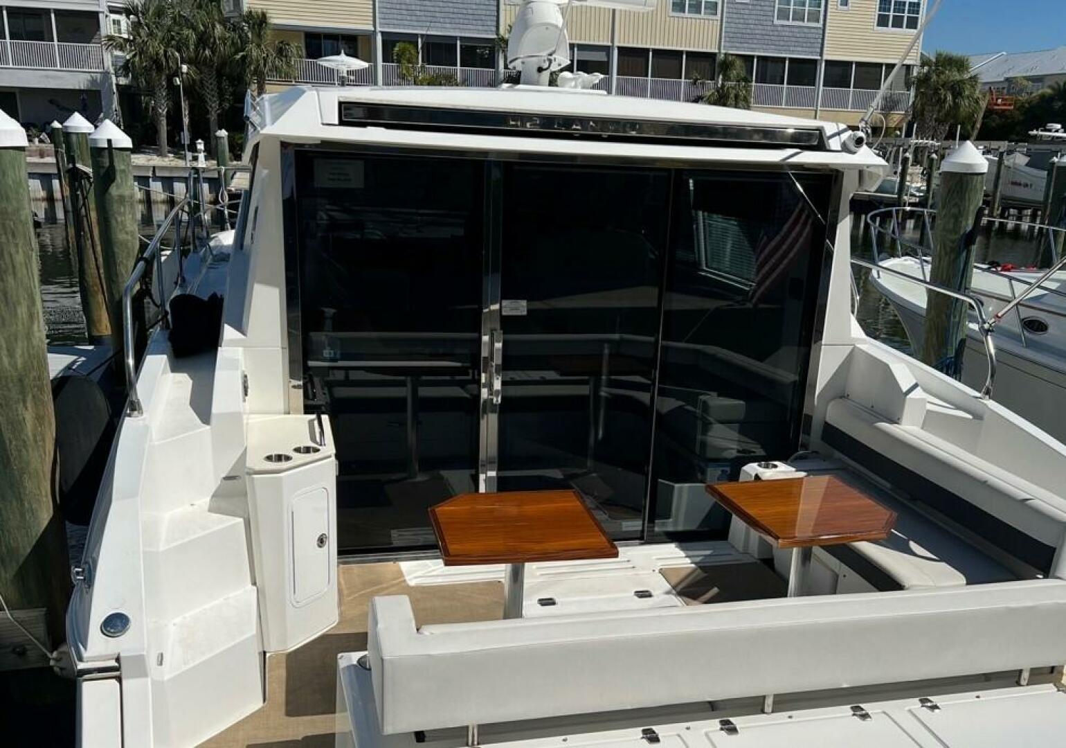 2018 Cruisers Yachts 42 Cantius - Image 8