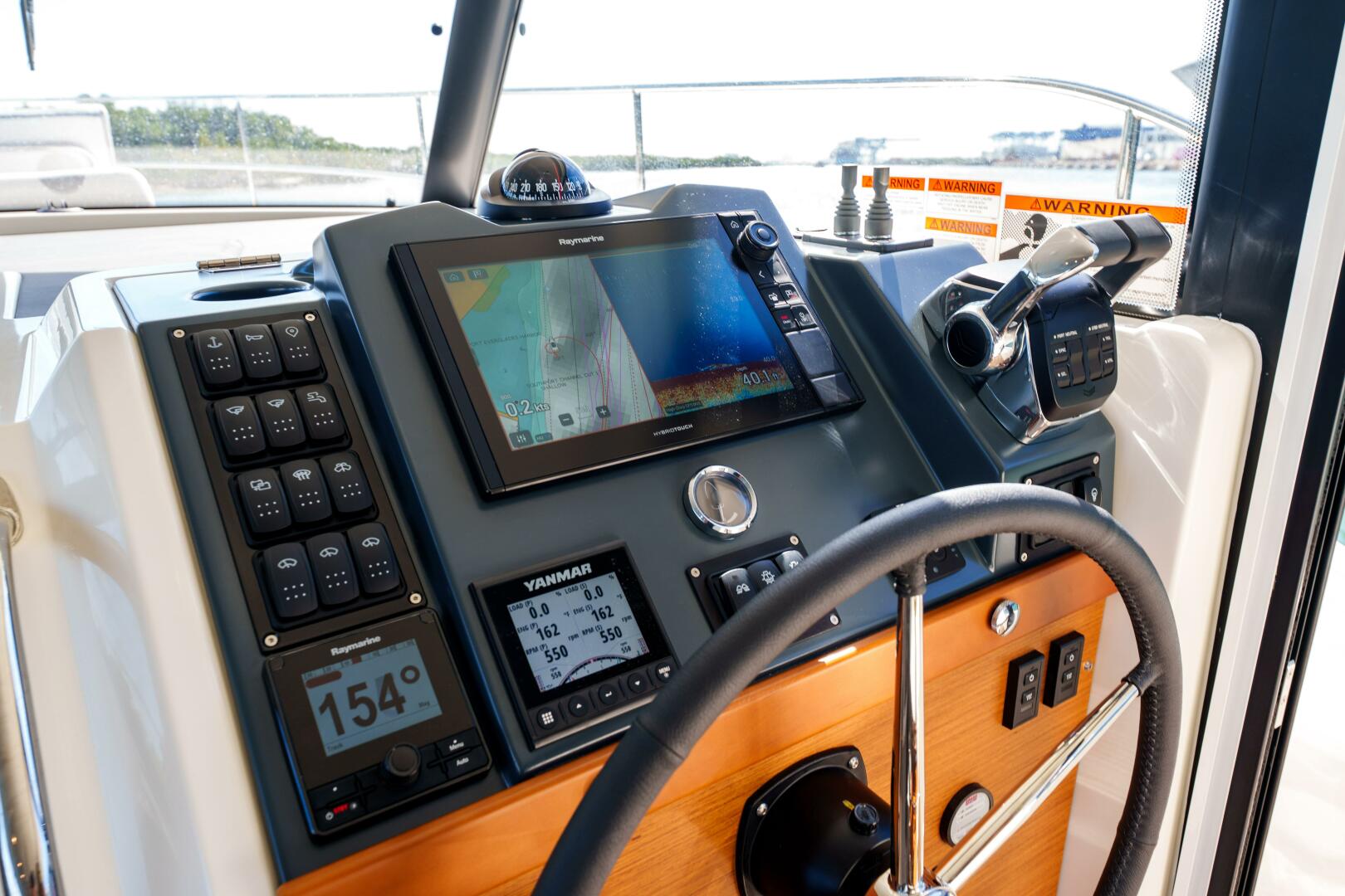 2025 Beneteau - Image 26