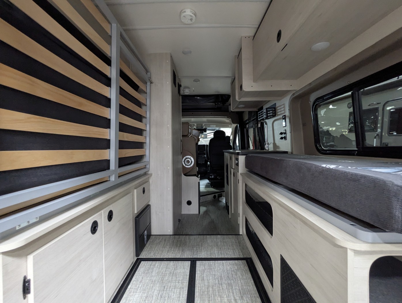 2027 Winnebago Solis 59PX - Image 10