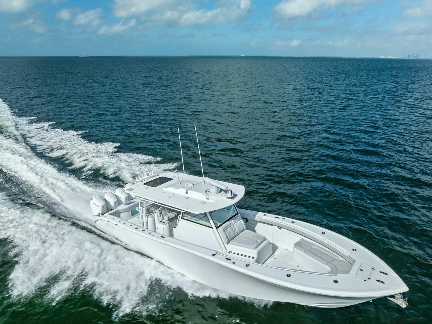 2024 Yellowfin 42 Offshore - Image 35