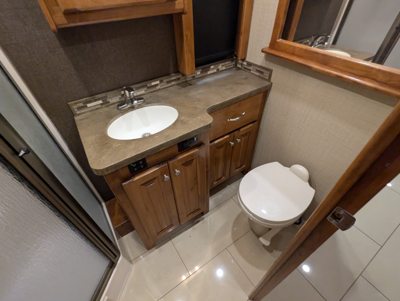 2016 Tiffin Allegro Red 38 QBA - Image 19