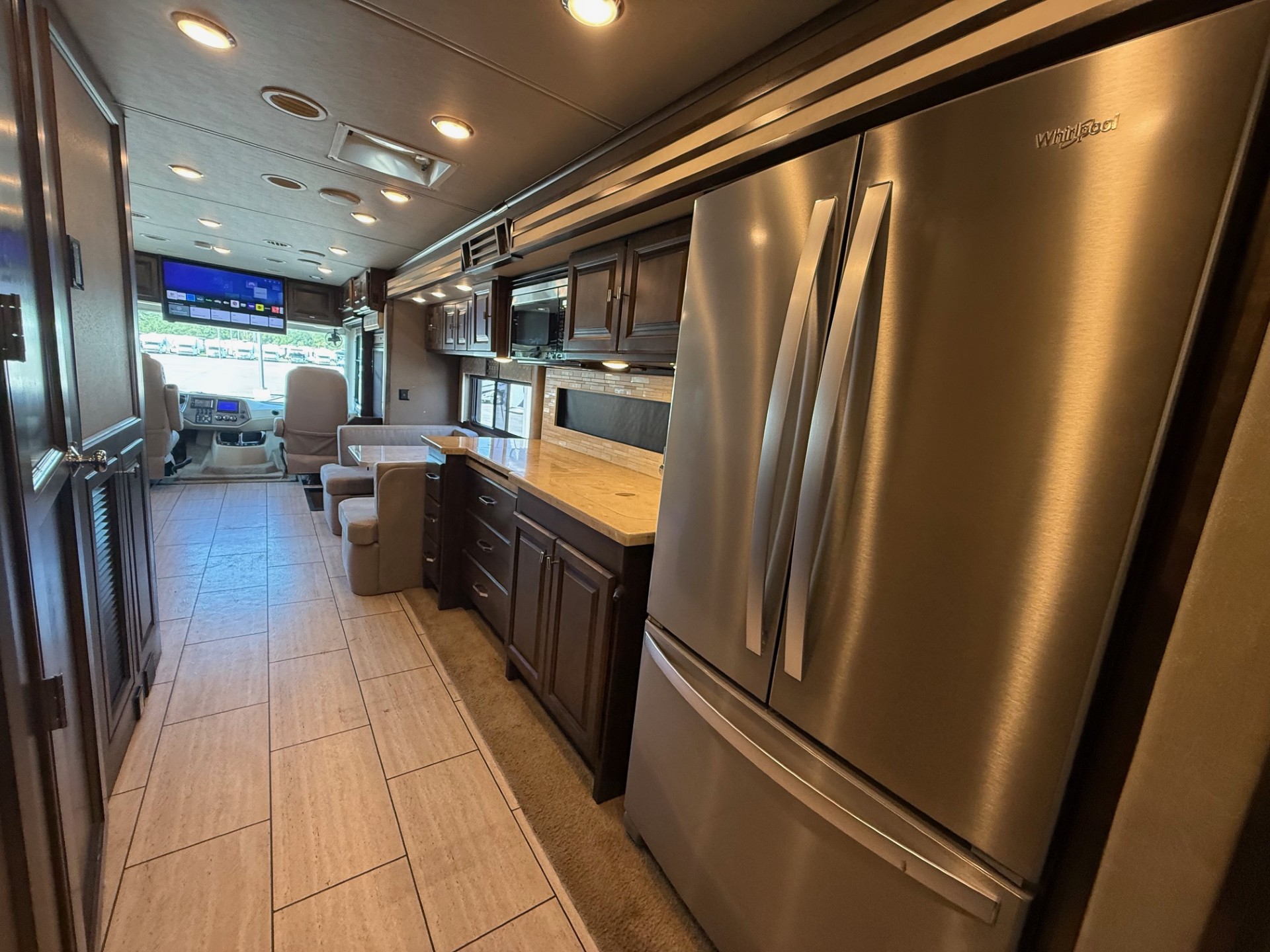 2019 TIFFIN ALLEGRO 34PA - Image 11