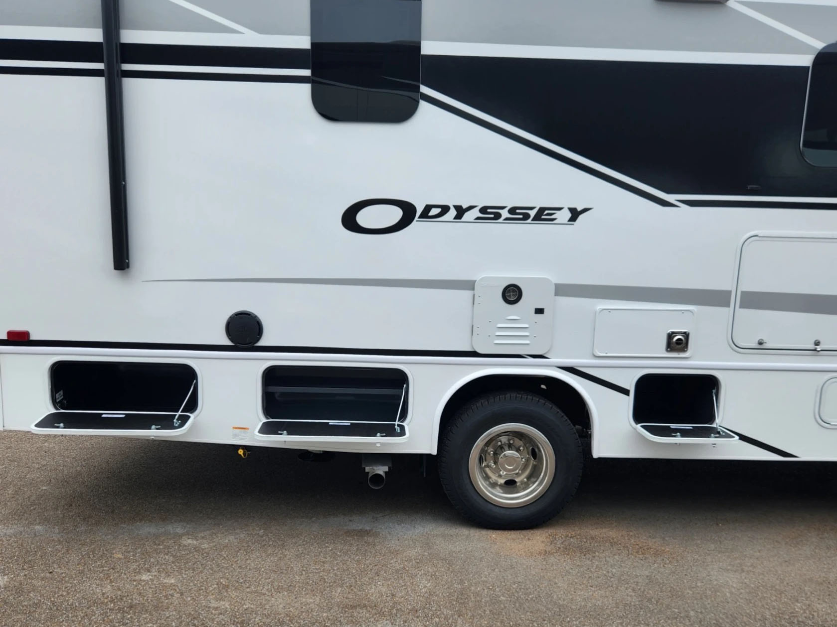 2027 ENTEGRA COACH ODYSSEY 24B - Image 7