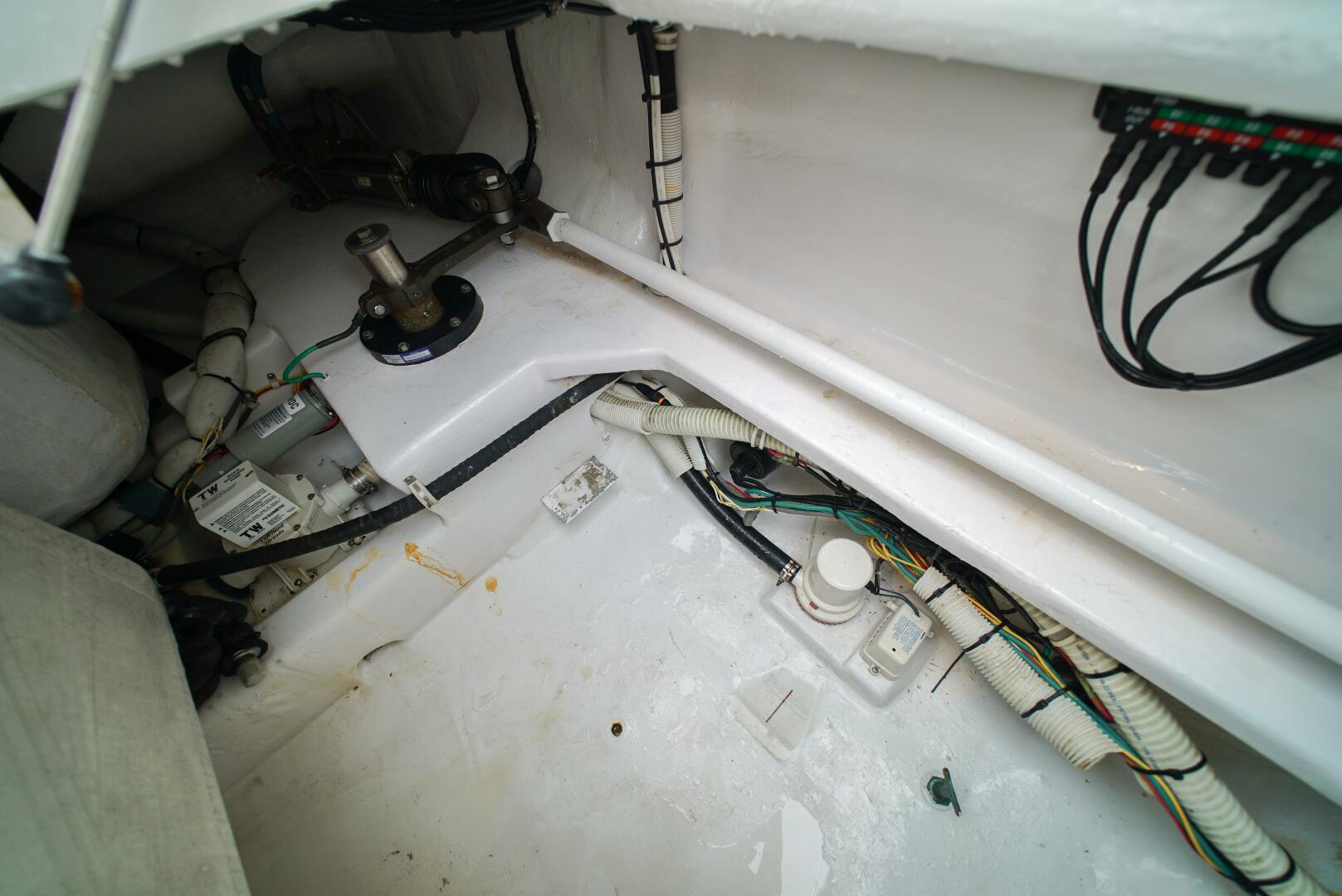 2007 Viking 45 Convertible - Image 51