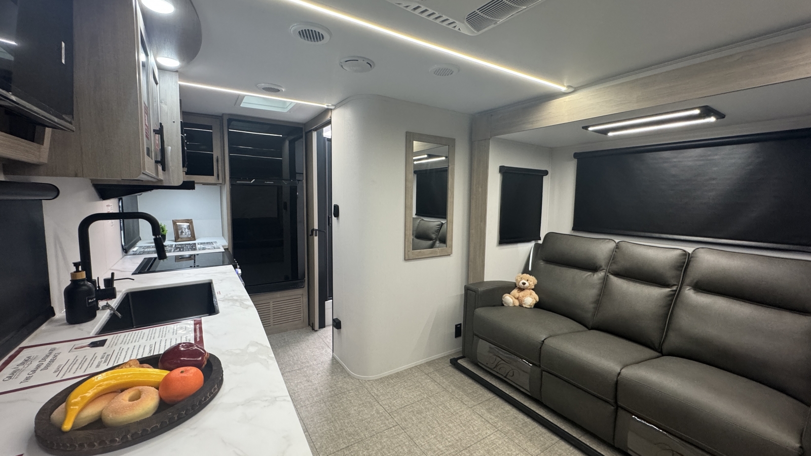 2025 Grand Design Imagine XLS 17MKE - Image 9