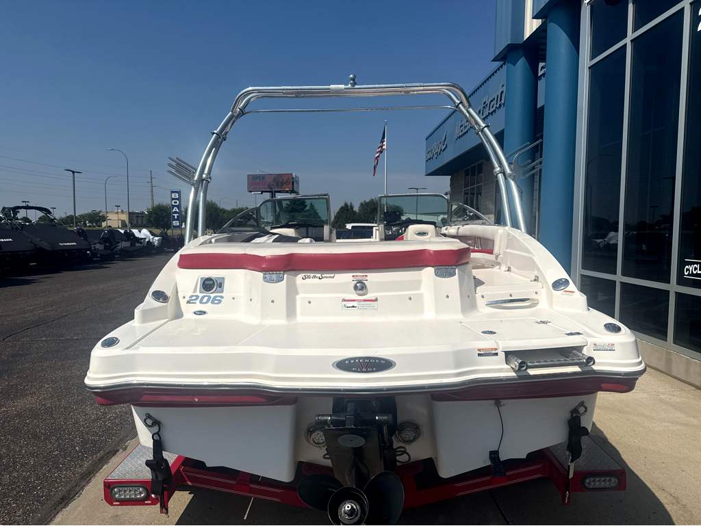 2010 Chaparral 206 SSI - Image 8