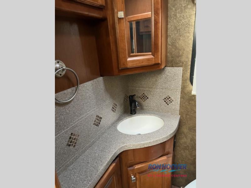 2014 TIFFIN 32BR - Image 22