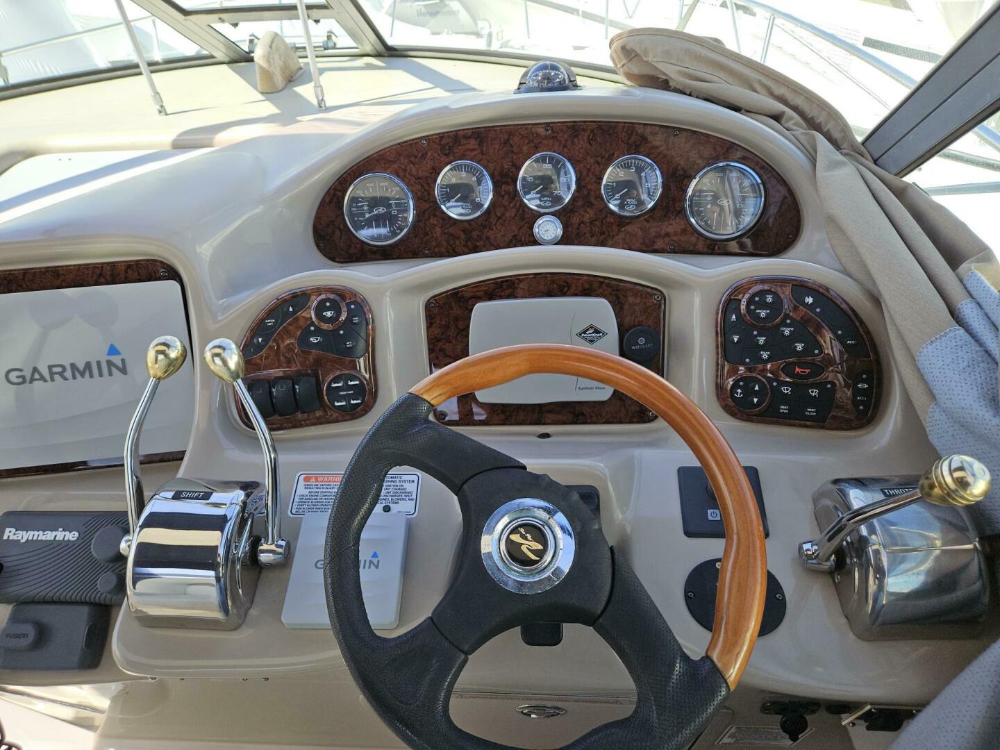 2004 Sea Ray 320 - Image 15