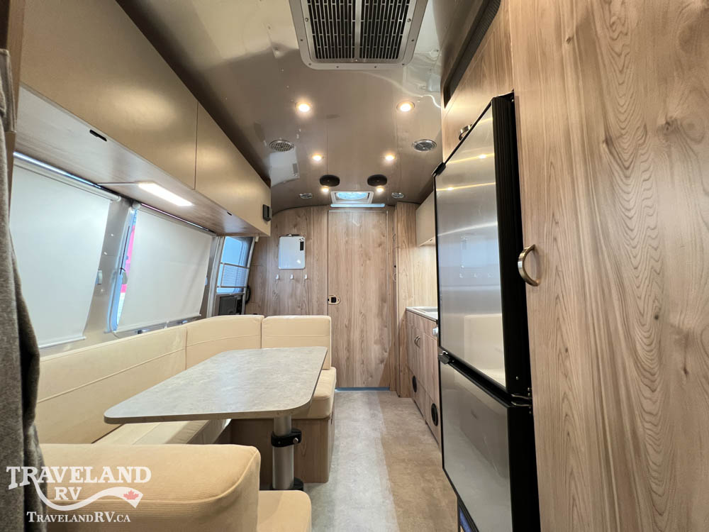 2027 Airstream Flying Cloud 23FBQ - Image 3