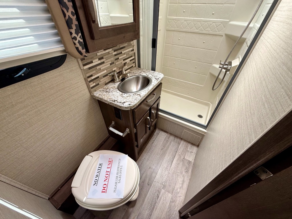 2019 Jayco Redhawk 22J - Image 21