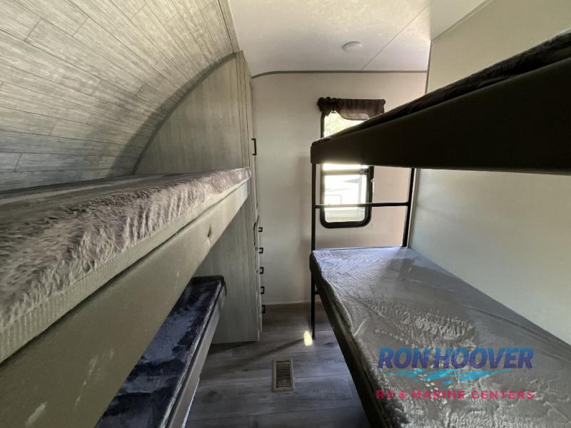 2026 COACHMEN CATALINA 333DBDSCKLE - Image 17